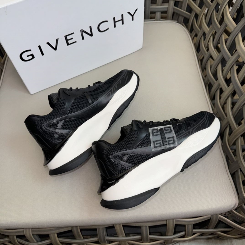 Givenchy Sneakers